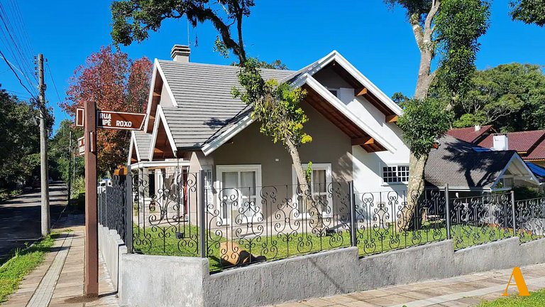 Encantadora casa en Gramado 4 habitaciones GRMC1