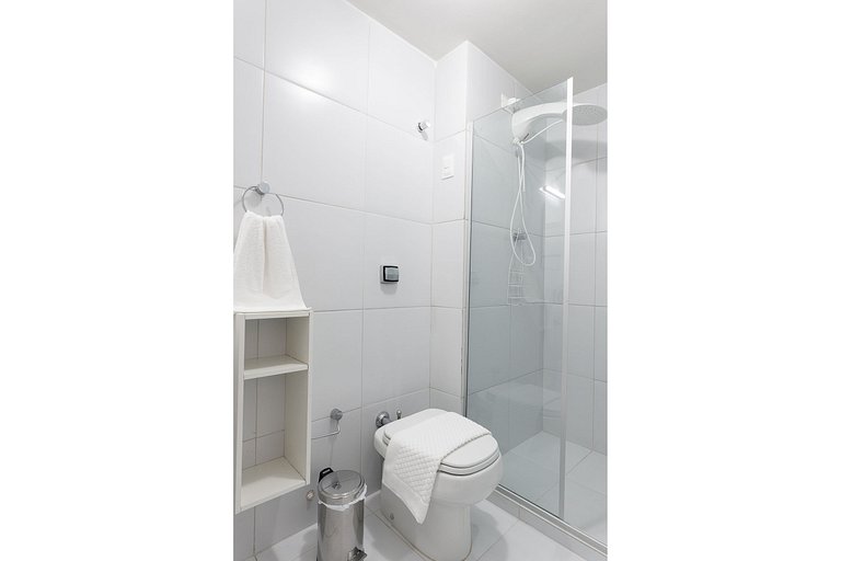 SAL802 Excelente apartamento en Boa Viagem. Tres cuartos