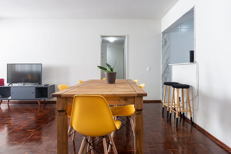 SAL802 Excelente apartamento en Boa Viagem. Tres cuartos